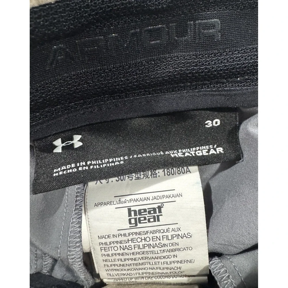 Under Armour HeatGear Mens 30 Khaki Stretch Golf Athletic Shorts 1309551